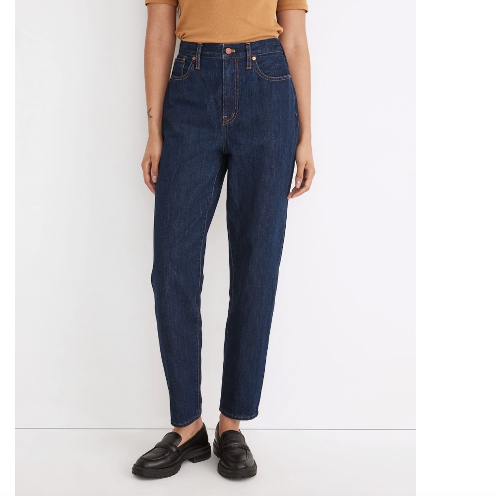 Madewell Baggy Tapered Jeans in Dressler Wash